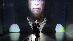 Felix Römer liebt menschliche Abgründe: Er gastiert im Phönix mit „Das Kalkwerk“, Philipp Preuss ...