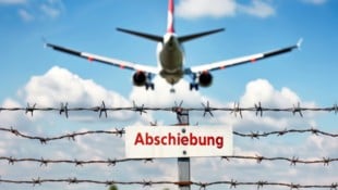 Dänemark macht ab 1. Mai bei den Abschiebungen ausländischer Straftäter ernst. FPÖ-Politiker ...