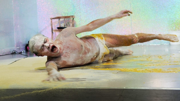 Felix Römer liebt menschliche Abgründe und Happenings: Er gastierte im Phönix mit einer ...