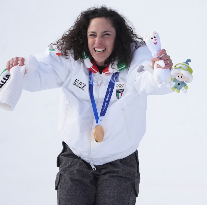 Trotz enormer Schmerzen raste Brignone in Cortina zu zwei Goldmedaillen.