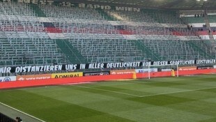 Ein Banner als Retourkutsche an die Klub-Führung! 