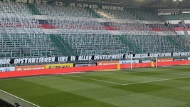 Ein Banner als Retourkutsche an die Klub-Führung! 