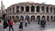 In der Arena di Verona wird heute das olympische Feuer gelöscht.