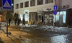Als die Einsatzkräfte vor Ort waren, kam es zu weiteren Explosionen.