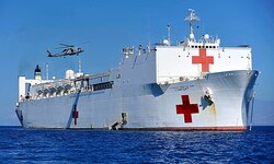 Die USA haben zwei Lazarettschiffe, eines davon ist die USNS Comfort (hier auf einem Archivbild ...