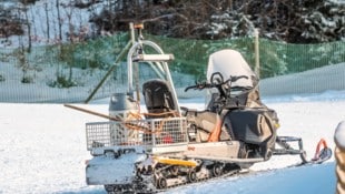 Mit einem Skidoo wurde der Bub ins Tal gebracht (Symbolbild)
