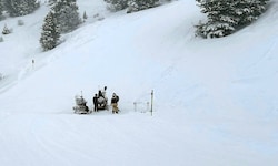 Mitarbeiter der Bergbahn fanden den Niederländer im Tiefschnee.