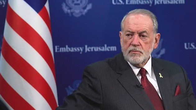 Laut Mike Huckabee hat Israel das Recht auf weite Teile des Nahen Ostens. Er beruft sich dabei ...