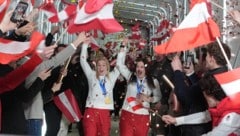 Ariane Rädler (l.) und Kathi Huber holten in der Teamkombi Gold.