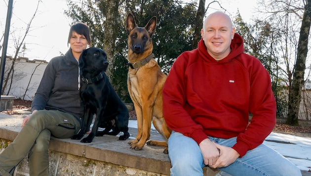 Hundeführerin Isabella Strutz arbeitet für die Firma Kynotec von Christoph Wishofer. Der ...