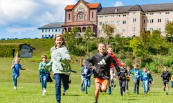 Tanzenberg: Die Schule im Grünen feiert heuer ihre ersten acht Jahrzehnte.