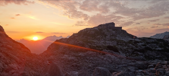 Die Schmidt-Zabierow-Hütte liegt in einem Karstgebiet.