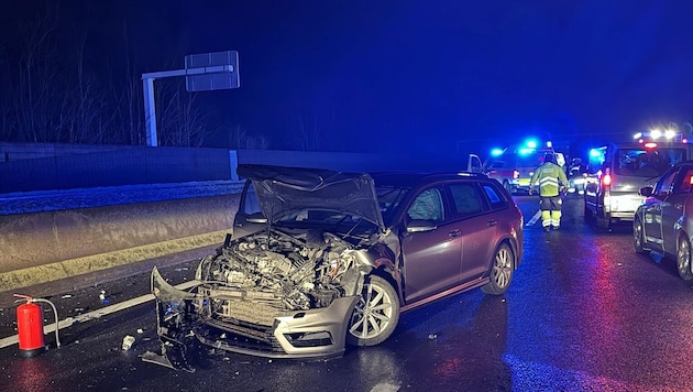 Auf der A9 bei Gralla krachte es am Montagmorgen