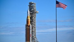 Die „Artemis 2“-Rakete des Space Launch Systems der NASA und das Raumschiff Orion.