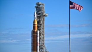 Die „Artemis 2“-Rakete des Space Launch Systems der NASA und das Raumschiff Orion.