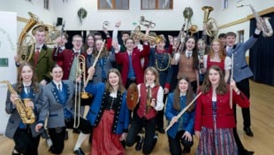 Eine fröhliche Truppe im Dienste vieler Bedürftiger 