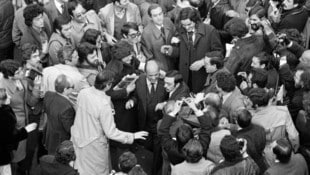 Nach 17 Stunden Geiselhaft wurden die Abgeordneten wieder freigelassen.