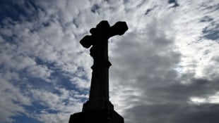 Eine geplante Trauerfeier für einen italienischen Mafia-Boss sorgt für Streit in der Kirche.