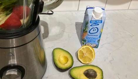 Ungesüßter Grüntee, getrocknete Früchte und Nüsse begleiten mich im Alltag. Mein Tipp gegen ...