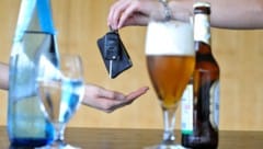 Wer den Autoschlüssel an eine alkoholisierte Person übergibt, muss mit Konsequenzen rechnen.