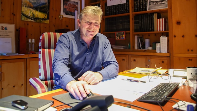 Die Feuerwehr bekommt ein neues Auto und die Krispler zahlen mit, wie Ortschef Martin Wallmann ...