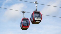 Die Ermittlungen nach dem nächtlichen Einbruch laufen (Symbolbild).