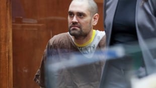 Nick Reiner wurde wegen des Mordes an seinen Eltern angeklagt. Er plädiert auf „nicht ...