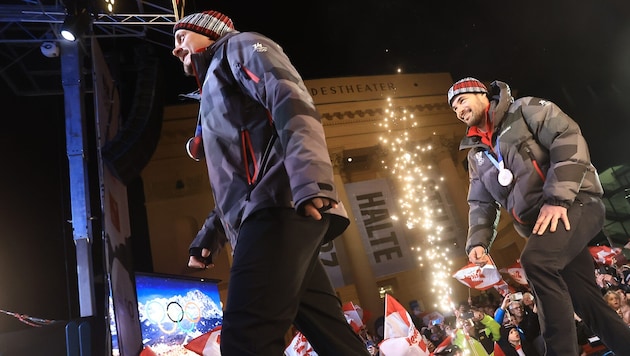 Vincent Kriechmar (r.) mit Manuel Feller