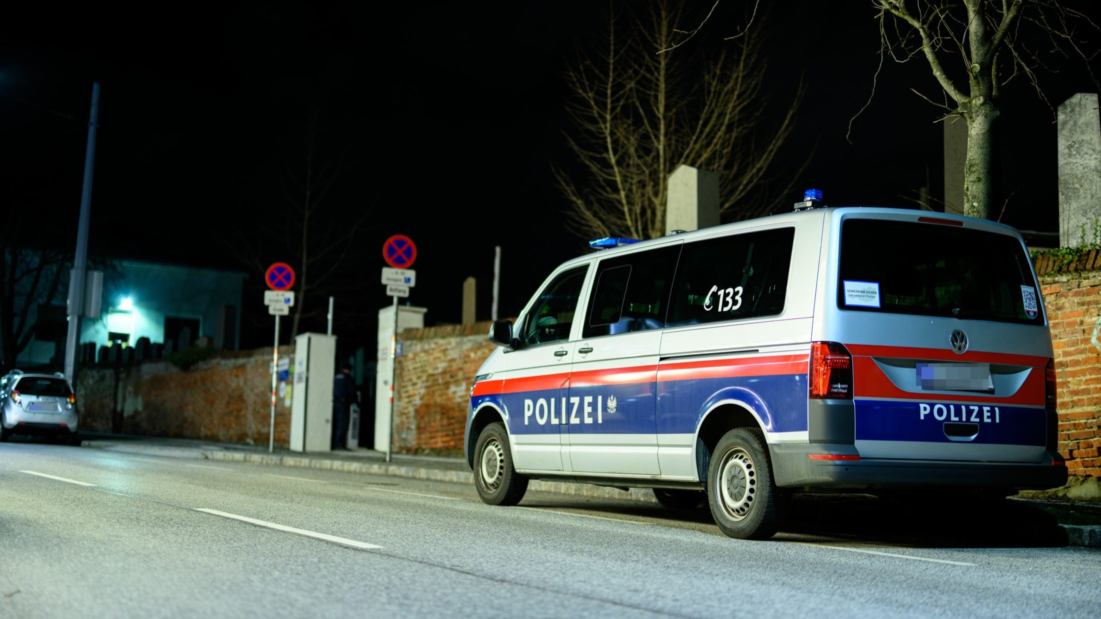 Die Ermittlungen am Fundort laufen. 