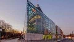 Polizei-Großeinsatz vor der CDU-Parteizentrale in Berlin am Montagabend (Symbolbild).