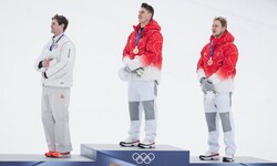 Ryan Cochran-Siegle, Franjo von Allmen und Marco Odermatt (v.l.n.r.) erhielten ihre ...