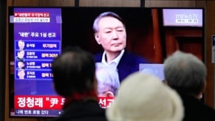 Am vergangenen Donnerstag war Yoon Suk Yeol wegen Anführung eines Aufstands erstinstanzlich ...