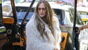 Jennifer Lopez hat sich für den Geburtstag ihrer Zwillinge besonders herausgeputzt.