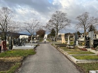 Nach dem Friedhofs-Mord folgt nun das nächste Kapitel vor Gericht.
