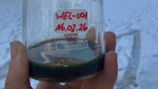 Eine Probe Leichtöl aus der „Welchau-1“-Bohrstelle