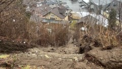 Mitten in der Nacht rutschte der Hang ab. 