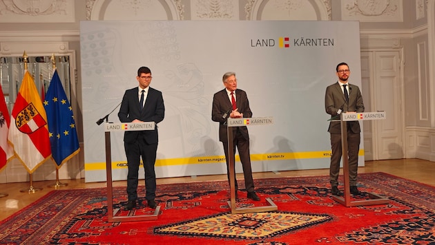 VP-Landesvize Martin Gruber, SP-Landeshauptmann Peter Kaiser und VP-Landesrat Sebastian ...