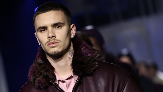 Romeo Beckham bei der London Fashion Week am Laufsteg