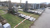 Der idyllisch gelegene Friedhof in Wien-Penzing wurde am Montag plötzlich zum Schauplatz einer ...