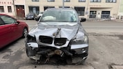 Auch der BMW wurde bei dem Crash im Februar schwer in Mitleidenschaft gezogen.