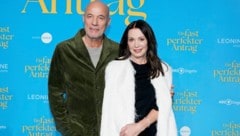 Iris Berben und Heiner Lauterbach bei der Premiere von „Ein fast perfekter Antrag“ in München.