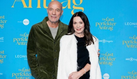 Iris Berben und Heiner Lauterbach bei der Premiere von „Ein fast perfekter Antrag“ in München.