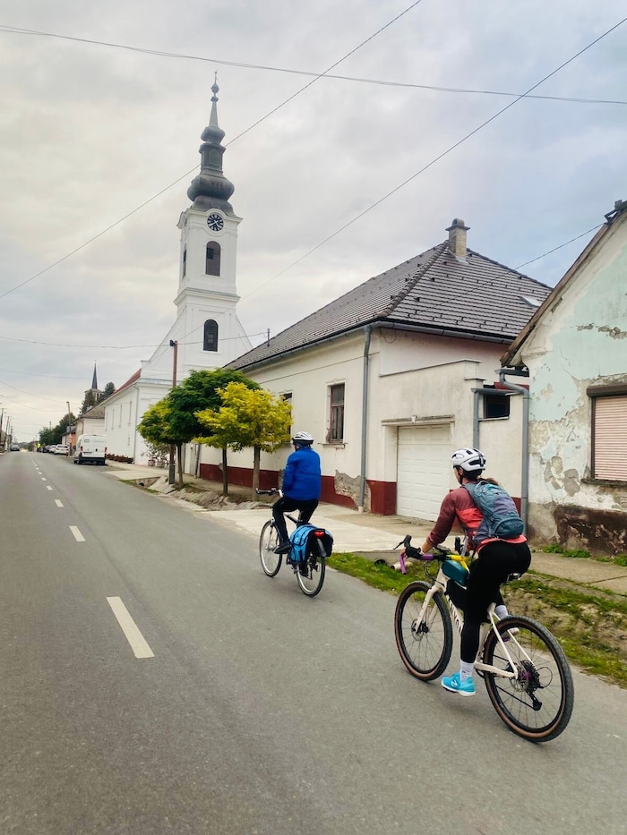 Landgänge bei der Donaukreuzfahrt: Zwischen Dörfern und sanften Landschaften führen die ...
