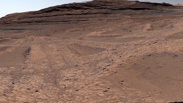 Der Mars-Rover „Curiosity“ verblüfft mit neuen Bildern: Ein Panorama aus Stein, das von der ...