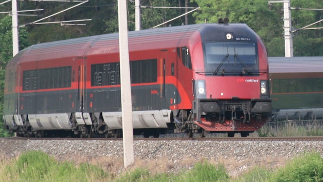 Die Westbahn verläuft im Tiroler Oberland ab Imst/Pitztal weitgehend eingleisig. Die Pläne für ...