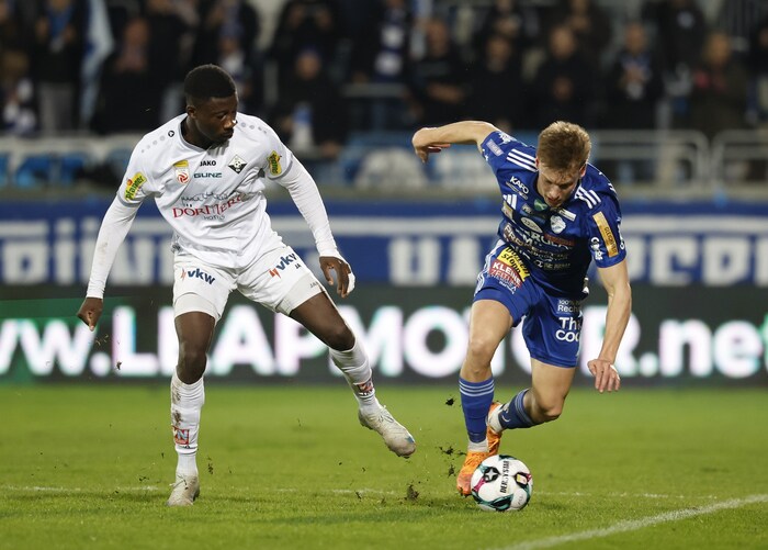 Altach-Stürmer Ousmane Diawara (l.) kehrt in den Kader zurück.