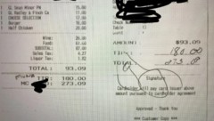 Der Kellner soll sich das großzügige Trinkgeld einfach selbst eingetragen haben.