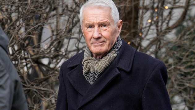Norwegens Ex-Ministerpräsident Thorbjørn Jagland wurde in ein Krankenhaus eingeliefert.