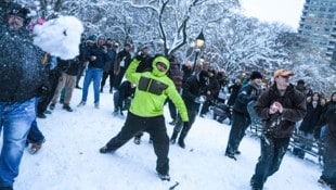Die Schneeballschlacht im Washington Square Park
