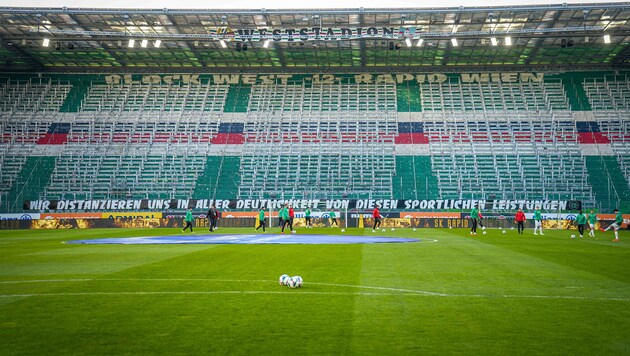 Gegen den WAC blieb der Block West weitgehend leer.